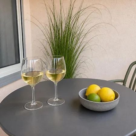 Ambiente B6 - Moderne Mit Balkon Und Aussicht Apartment